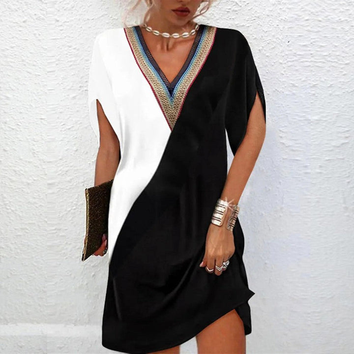 Black and White Short Sleeve Mini Dress